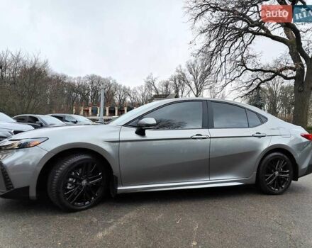 Серый Тойота Камри, объемом двигателя 2.5 л и пробегом 21 тыс. км за 39990 $, фото 5 на Automoto.ua