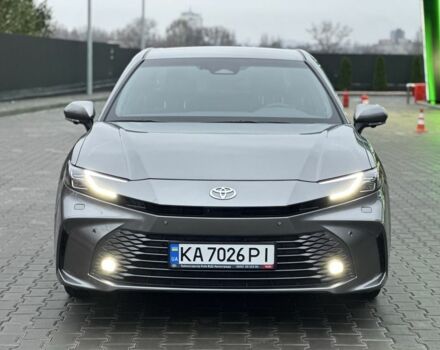 Сірий Тойота Камрі, об'ємом двигуна 2.5 л та пробігом 36 тис. км за 48999 $, фото 3 на Automoto.ua