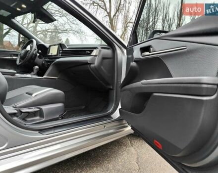 Серый Тойота Камри, объемом двигателя 2.5 л и пробегом 21 тыс. км за 39990 $, фото 32 на Automoto.ua