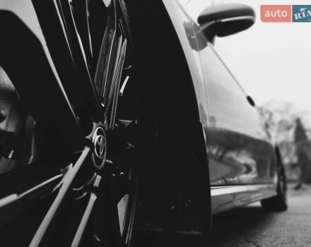 Серый Тойота Камри, объемом двигателя 2.5 л и пробегом 21 тыс. км за 39990 $, фото 2 на Automoto.ua