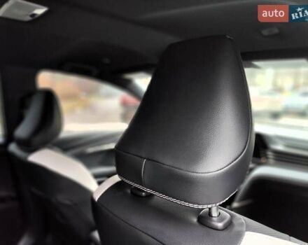 Серый Тойота Камри, объемом двигателя 2.5 л и пробегом 21 тыс. км за 39990 $, фото 42 на Automoto.ua