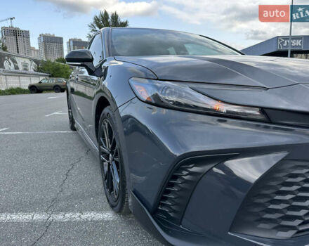 Тойота Камри 2024 в Киеве на Automoto.ua Серый Тойота Камри, объемом двигателя 2.5 л и пробегом 6 тыс. км за 39999 $, фото 1 на Automoto.ua
