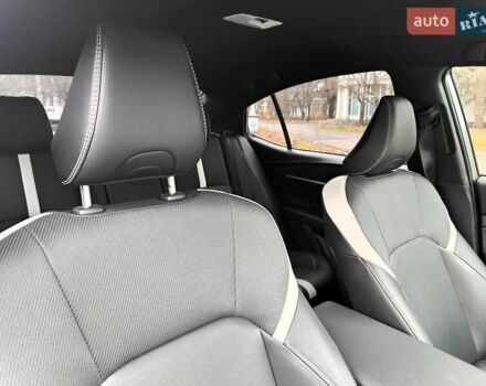 Серый Тойота Камри, объемом двигателя 2.5 л и пробегом 21 тыс. км за 39990 $, фото 39 на Automoto.ua