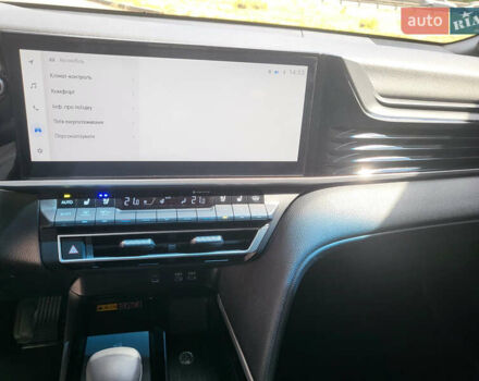 Сірий Тойота Камрі, об'ємом двигуна 2.49 л та пробігом 4 тис. км за 50999 $, фото 14 на Automoto.ua