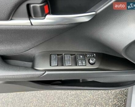 Сірий Тойота Камрі, об'ємом двигуна 2.49 л та пробігом 57 тис. км за 32466 $, фото 18 на Automoto.ua