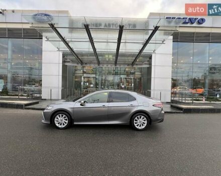 Сірий Тойота Камрі, об'ємом двигуна 2.49 л та пробігом 57 тис. км за 32466 $, фото 3 на Automoto.ua