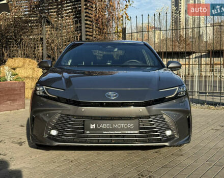 Серый Тойота Камри, объемом двигателя 2.49 л и пробегом 23 тыс. км за 47900 $, фото 1 на Automoto.ua