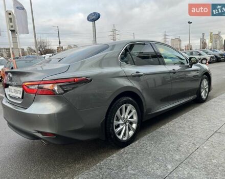 Сірий Тойота Камрі, об'ємом двигуна 2.49 л та пробігом 57 тис. км за 32466 $, фото 6 на Automoto.ua