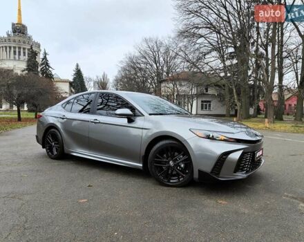 Серый Тойота Камри, объемом двигателя 2.5 л и пробегом 21 тыс. км за 39990 $, фото 23 на Automoto.ua