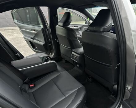 Сірий Тойота Камрі, об'ємом двигуна 2.5 л та пробігом 36 тис. км за 48999 $, фото 9 на Automoto.ua