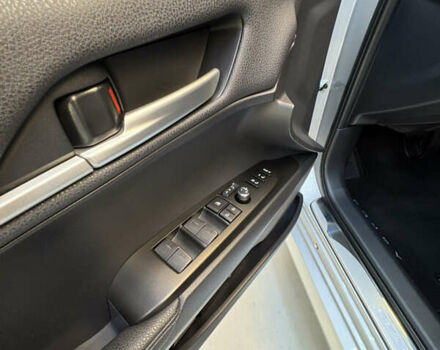 Серый Тойота Камри, объемом двигателя 2.49 л и пробегом 15 тыс. км за 50000 $, фото 6 на Automoto.ua