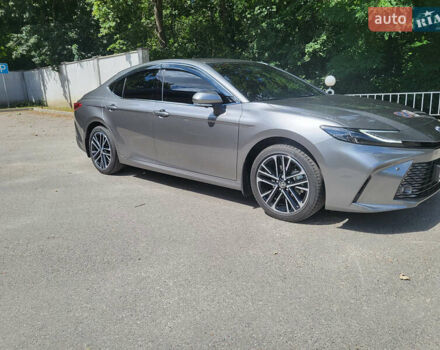 Сірий Тойота Камрі, об'ємом двигуна 2.49 л та пробігом 4 тис. км за 50999 $, фото 47 на Automoto.ua