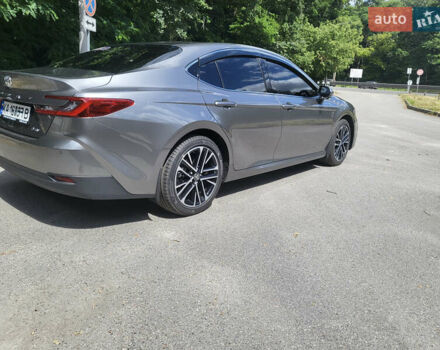 Сірий Тойота Камрі, об'ємом двигуна 2.49 л та пробігом 4 тис. км за 50999 $, фото 49 на Automoto.ua