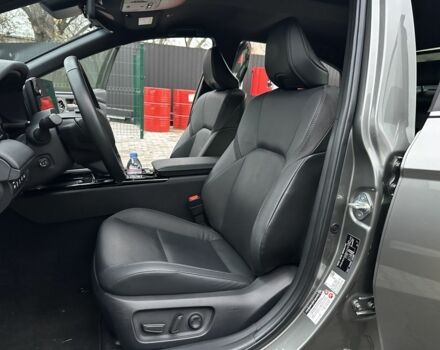 Сірий Тойота Камрі, об'ємом двигуна 2.5 л та пробігом 36 тис. км за 48999 $, фото 7 на Automoto.ua