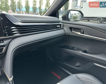 Тойота Камри 2024 в Киеве на Automoto.ua Серый Тойота Камри, объемом двигателя 2.5 л и пробегом 6 тыс. км за 39999 $, фото 10 на Automoto.ua