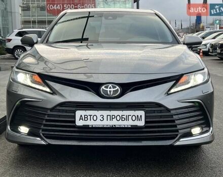 Сірий Тойота Камрі, об'ємом двигуна 2.49 л та пробігом 57 тис. км за 32466 $, фото 1 на Automoto.ua