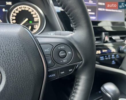 Сірий Тойота Камрі, об'ємом двигуна 2.49 л та пробігом 57 тис. км за 32466 $, фото 34 на Automoto.ua