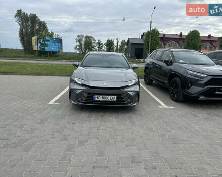 Серый Тойота Камри, объемом двигателя 2.49 л и пробегом 1 тыс. км за 51500 $, фото 2 на Automoto.ua