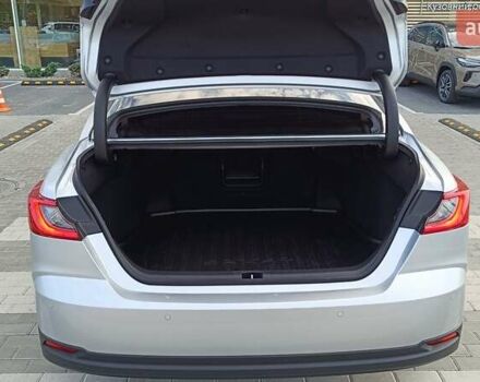 Сірий Тойота Камрі, об'ємом двигуна 2.49 л та пробігом 3 тис. км за 52446 $, фото 9 на Automoto.ua