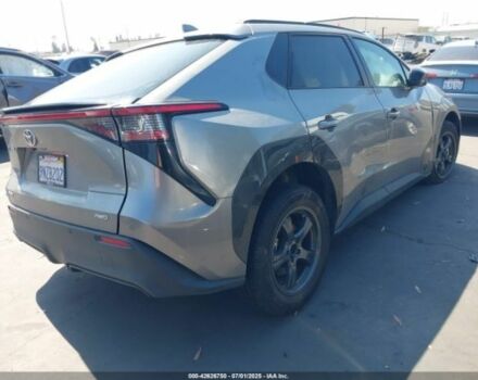 Серый Тойота Камри, объемом двигателя 0 л и пробегом 26 тыс. км за 13500 $, фото 1 на Automoto.ua