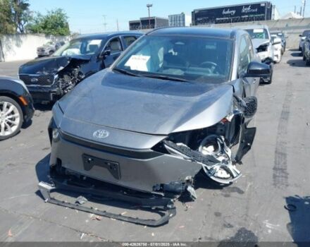 Серый Тойота Камри, объемом двигателя 0 л и пробегом 26 тыс. км за 13500 $, фото 5 на Automoto.ua