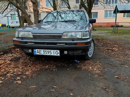 Тойота Камри 1987 в Доброполье на Automoto.ua Серый Тойота Камри, объемом двигателя 2 л и пробегом 350 тыс. км за 2000 $, фото 1 на Automoto.ua