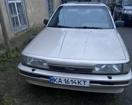 Серый Тойота Камри, объемом двигателя 2 л и пробегом 300 тыс. км за 1100 $, фото 1 на Automoto.ua