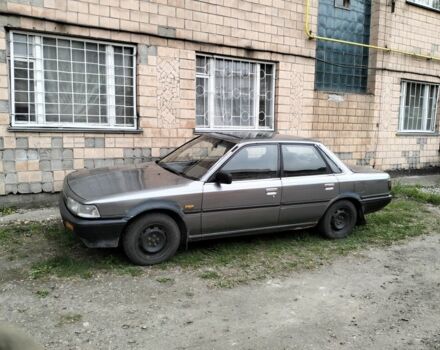 Серый Тойота Камри, объемом двигателя 2 л и пробегом 396 тыс. км за 1432 $, фото 1 на Automoto.ua