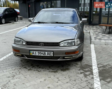 Серый Тойота Камри, объемом двигателя 2.2 л и пробегом 392 тыс. км за 3950 $, фото 1 на Automoto.ua