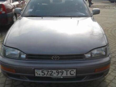 Серый Тойота Камри, объемом двигателя 2.2 л и пробегом 550 тыс. км за 1700 $, фото 1 на Automoto.ua