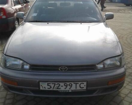 Серый Тойота Камри, объемом двигателя 2.2 л и пробегом 550 тыс. км за 1700 $, фото 1 на Automoto.ua