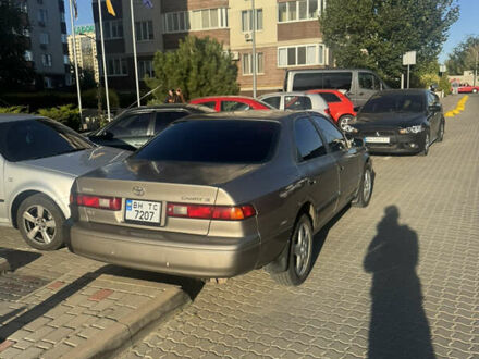 Сірий Тойота Камрі, об'ємом двигуна 2.2 л та пробігом 199 тис. км за 3700 $, фото 1 на Automoto.ua