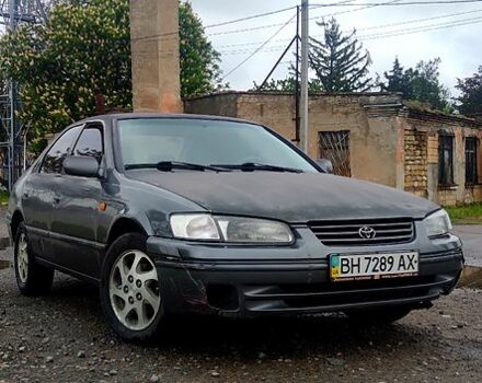 Серый Тойота Камри, объемом двигателя 3 л и пробегом 280 тыс. км за 2499 $, фото 1 на Automoto.ua