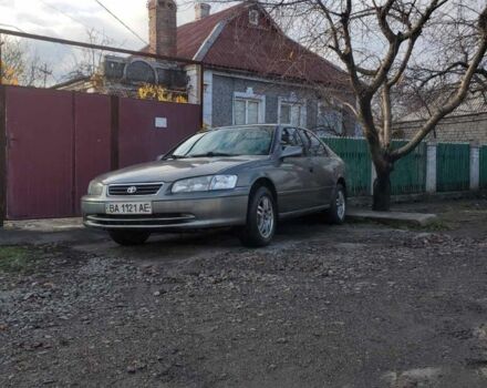 Сірий Тойота Камрі, об'ємом двигуна 2.2 л та пробігом 350 тис. км за 2999 $, фото 1 на Automoto.ua