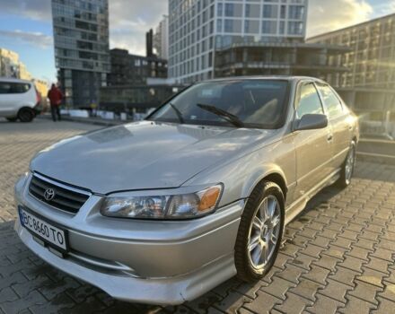 Сірий Тойота Камрі, об'ємом двигуна 2.2 л та пробігом 255 тис. км за 3600 $, фото 1 на Automoto.ua