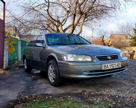 Серый Тойота Камри, объемом двигателя 2.2 л и пробегом 0 тыс. км за 3500 $, фото 1 на Automoto.ua