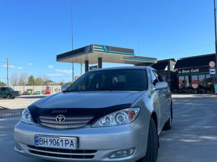 Сірий Тойота Камрі, об'ємом двигуна 2.4 л та пробігом 370 тис. км за 7500 $, фото 1 на Automoto.ua