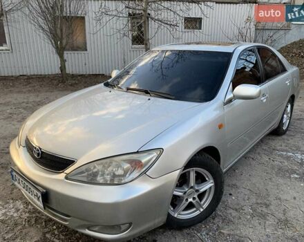 Серый Тойота Камри, объемом двигателя 3 л и пробегом 380 тыс. км за 5500 $, фото 1 на Automoto.ua