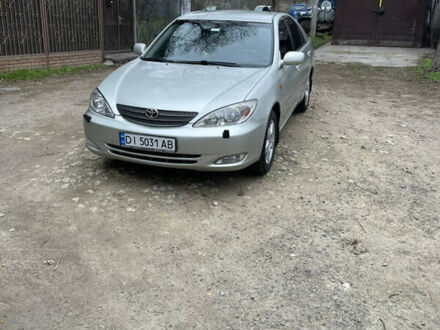 Сірий Тойота Камрі, об'ємом двигуна 3 л та пробігом 229 тис. км за 7000 $, фото 1 на Automoto.ua