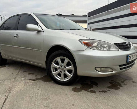 Серый Тойота Камри, объемом двигателя 2.4 л и пробегом 400 тыс. км за 5000 $, фото 1 на Automoto.ua