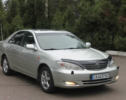 Серый Тойота Камри, объемом двигателя 2.4 л и пробегом 375 тыс. км за 5550 $, фото 1 на Automoto.ua