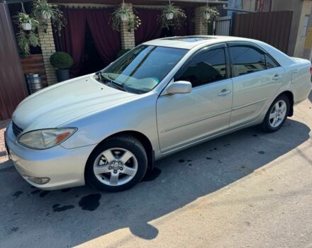 Серый Тойота Камри, объемом двигателя 3 л и пробегом 287 тыс. км за 5600 $, фото 1 на Automoto.ua