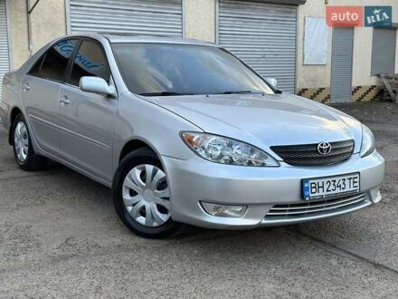 Серый Тойота Камри, объемом двигателя 2.36 л и пробегом 300 тыс. км за 5200 $, фото 1 на Automoto.ua