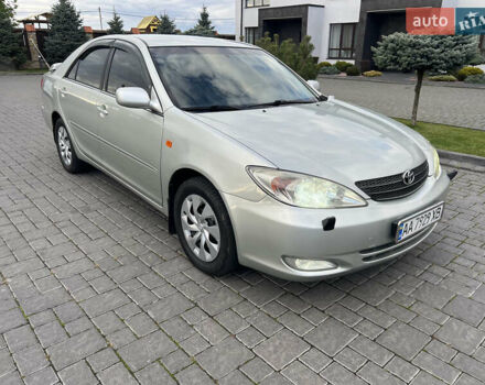 Серый Тойота Камри, объемом двигателя 3 л и пробегом 221 тыс. км за 6300 $, фото 1 на Automoto.ua