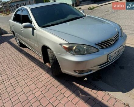 Серый Тойота Камри, объемом двигателя 3 л и пробегом 390 тыс. км за 5200 $, фото 1 на Automoto.ua