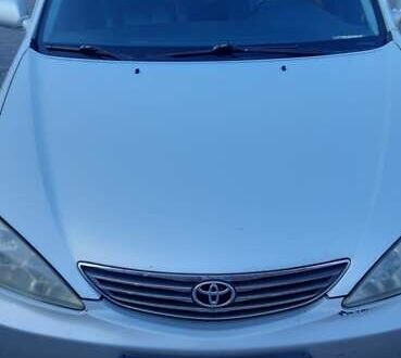 Сірий Тойота Камрі, об'ємом двигуна 3 л та пробігом 398 тис. км за 4900 $, фото 1 на Automoto.ua