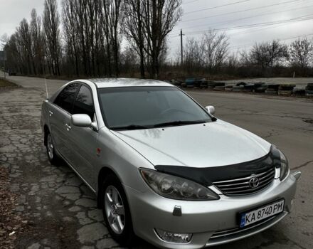 Серый Тойота Камри, объемом двигателя 2.4 л и пробегом 302 тыс. км за 5800 $, фото 1 на Automoto.ua