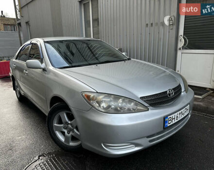 Серый Тойота Камри, объемом двигателя 3 л и пробегом 388 тыс. км за 4800 $, фото 1 на Automoto.ua