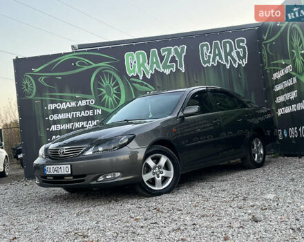 Тойота Камри 2004 в Харькове на Automoto.ua Серый Тойота Камри, объемом двигателя 3 л и пробегом 266 тыс. км за 4800 $, фото 1 на Automoto.ua