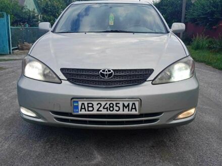 Сірий Тойота Камрі, об'ємом двигуна 3 л та пробігом 338 тис. км за 5350 $, фото 1 на Automoto.ua